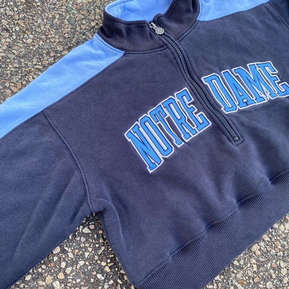 Notre Dame Cropped Sweatshirt - Picture 4 of 8